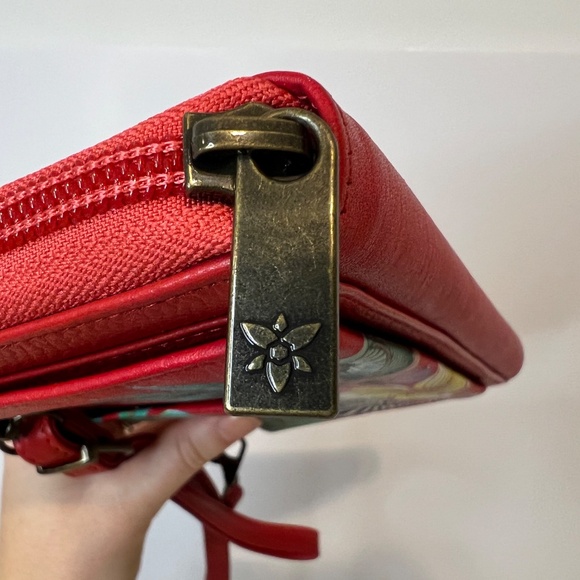 Anuschka Zebra Red Hand-Painted Leather Floral Convertible Crossbody Wallet NWOT - Picture 10 of 16